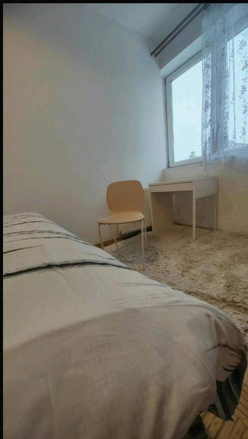 La Madriguera Acomodação com café da manhã Raszyn Exterior foto