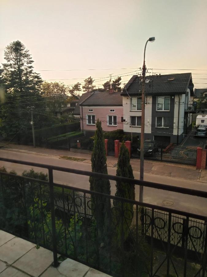 La Madriguera Acomodação com café da manhã Raszyn Exterior foto